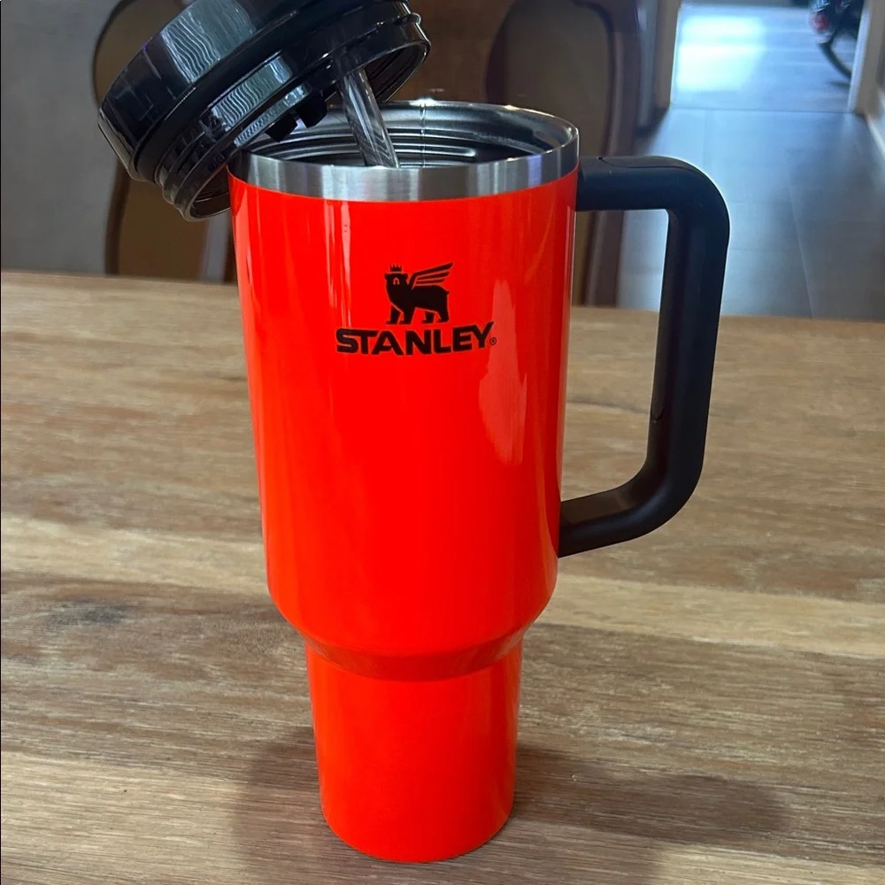 NWT Stanley Neon Orange 40oz Tumbler/Travel Mug with Handle NWT - Picture 10 of 10